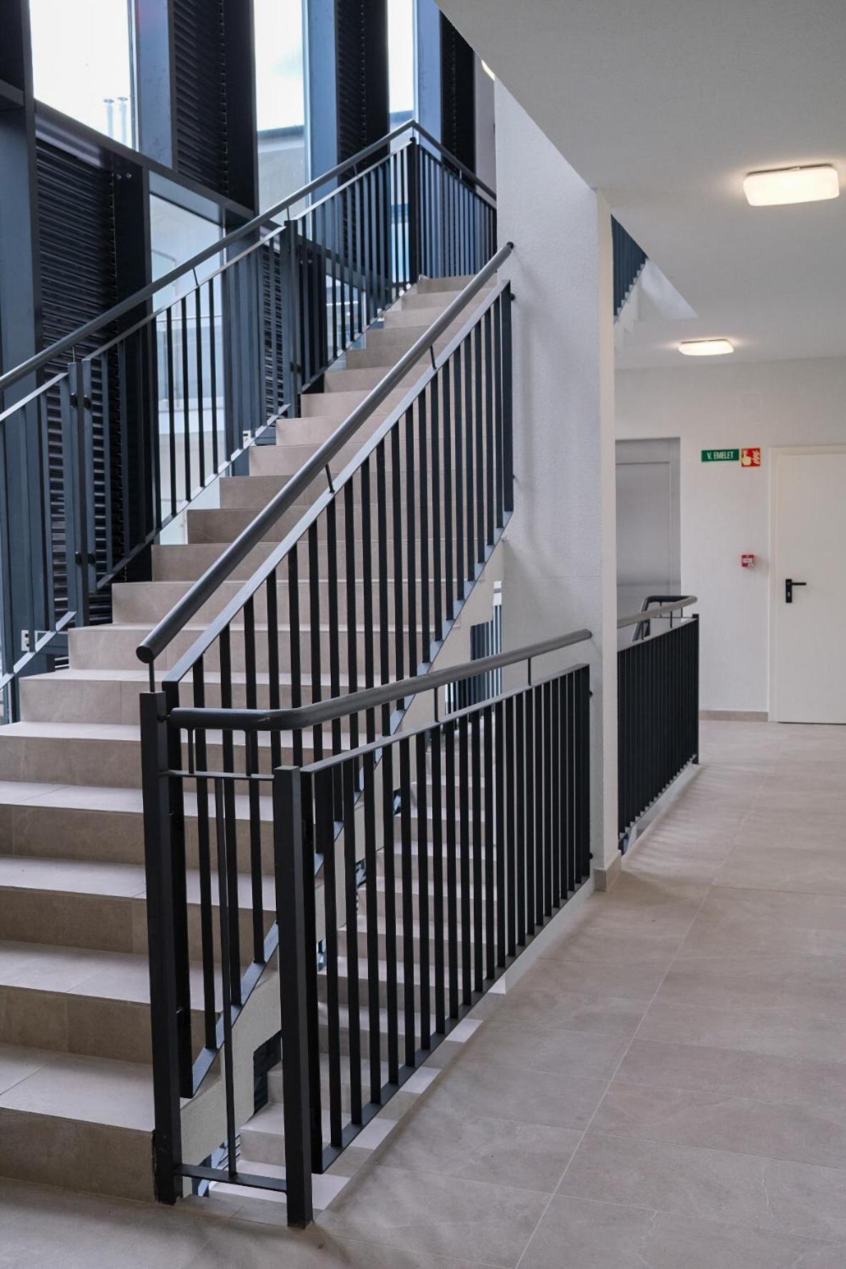 Cityscape Apartment ~ Ac/Indoor Parking/Balcony บูดาเปสต์ ภายนอก รูปภาพ